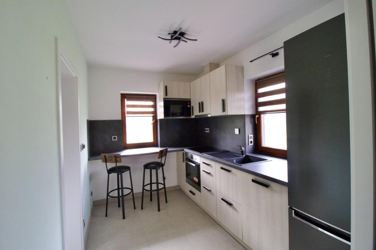 Apartman Uprostred Trojuhelniku Praha - Karlovy Vary - Plzen Kolesovice Exterior photo